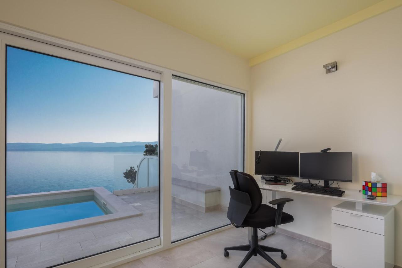 Beachfront Holiday Home - Private Heated Pool Mimice Exterior photo